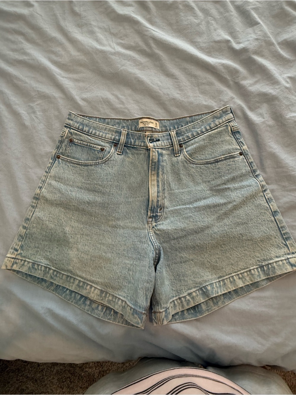 Abercrombie & Fitch Curve Love High Rise The Dad Short Blue Waist 32